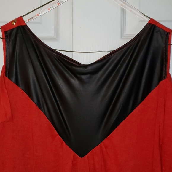 2 B Me blouse NWT - Picture 4 of 11